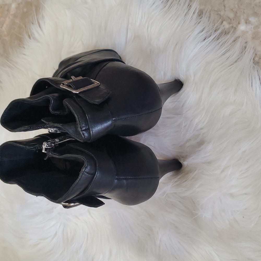 Vince camuto black women's leather open toe bootie heel boots size 7.5M - Picture 8 of 16